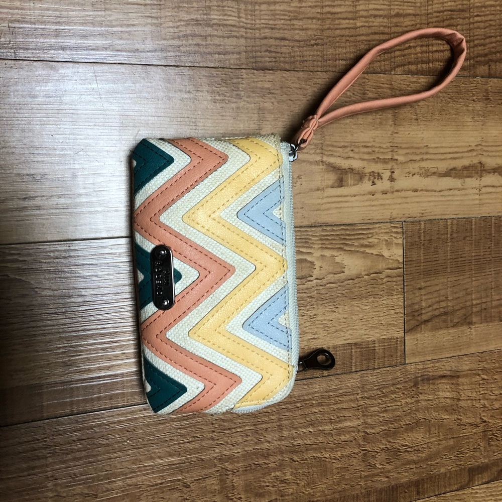 Wristlet